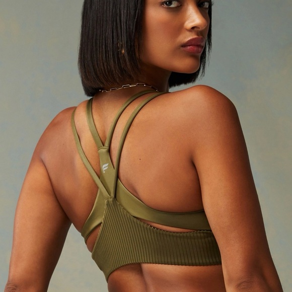 Fabletics x Khloe Kardashian Principal Motion365+ Bra & Leggings SET, Medium - Picture 3 of 7